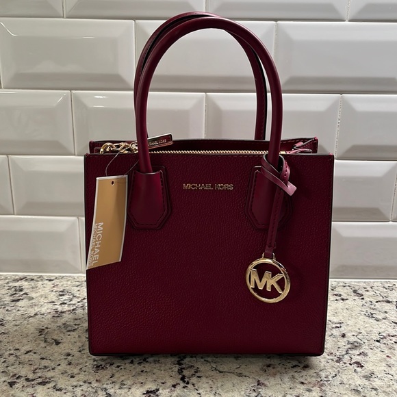 MICHAEL Michael Kors Handbags - NWT Michael Kors Mercer Crossbody Bag